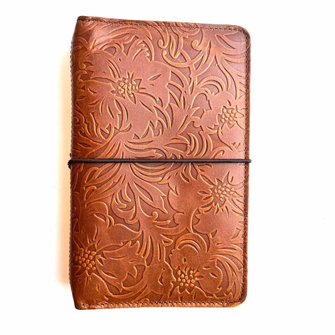 The Caramel Everyday Organized Leather Traveler's Notebook