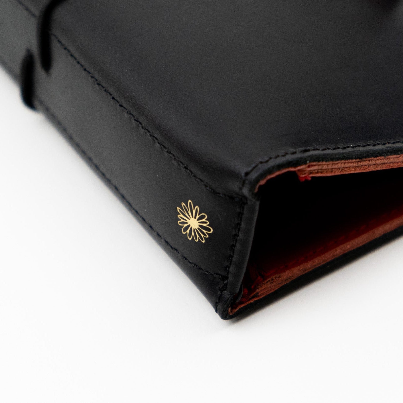 Out &amp; Organized Leather Travelers Notebook - Executive Line
