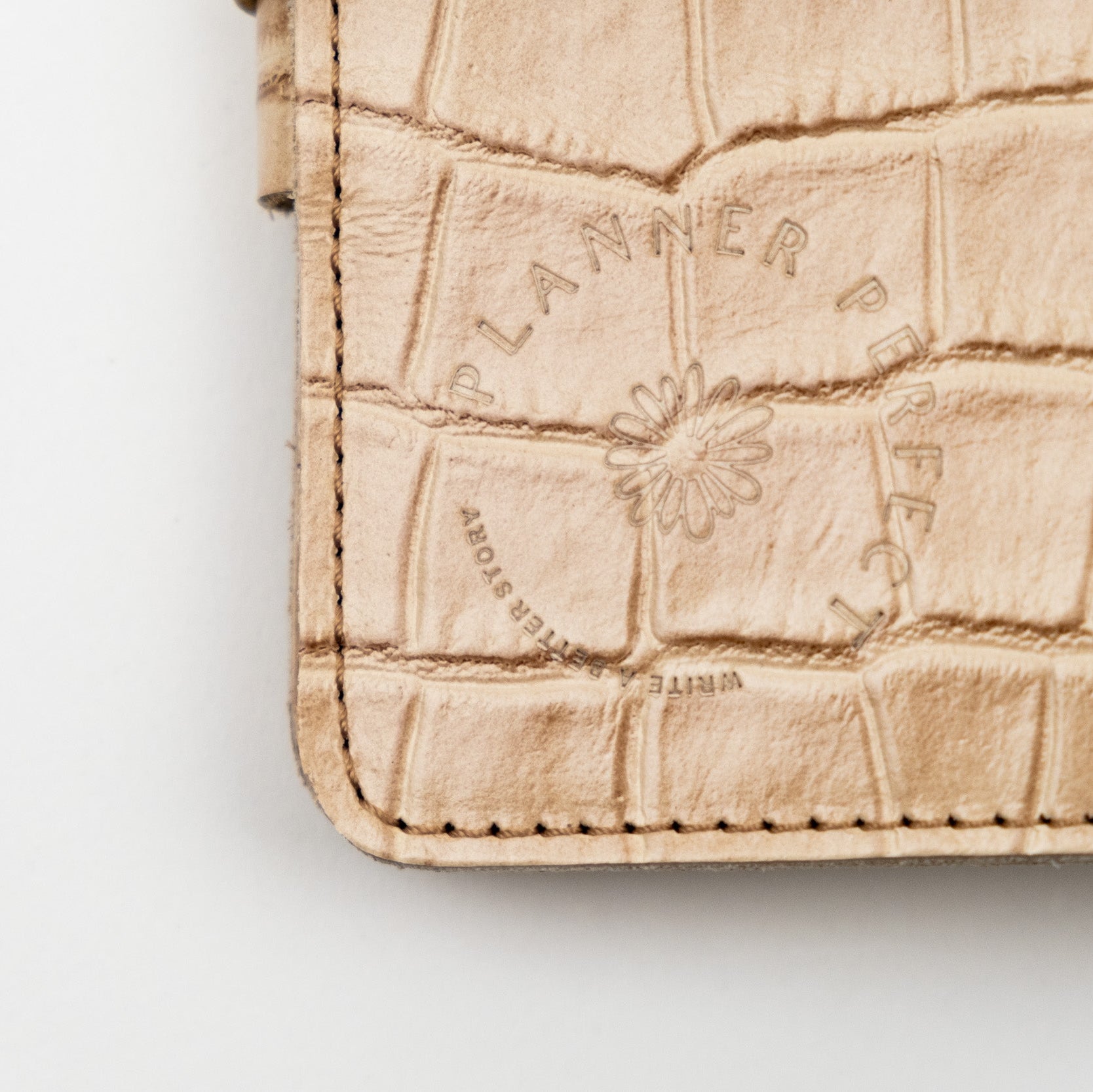 Everyday Organized Travelers Notebook - Croc Edit