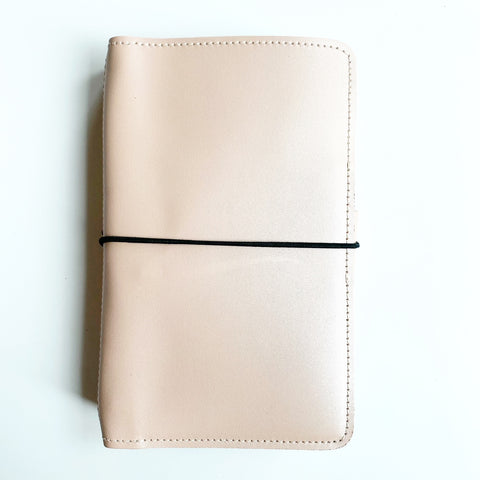 The Audrey Everyday Organized Leather Traveler's Notebook