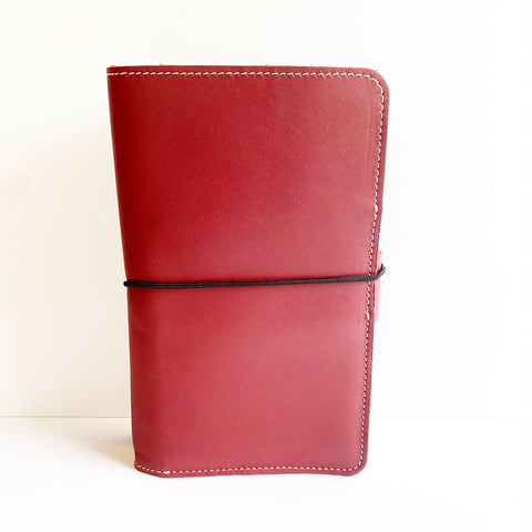 The Poppy Everyday Organized Leather Traveler's Notebook